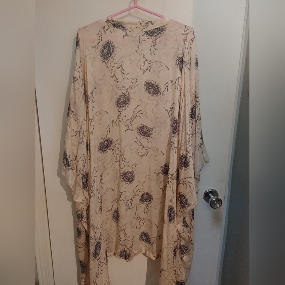 Blush Floral Kimono SZ.24\26 NWT - Picture 4 of 7